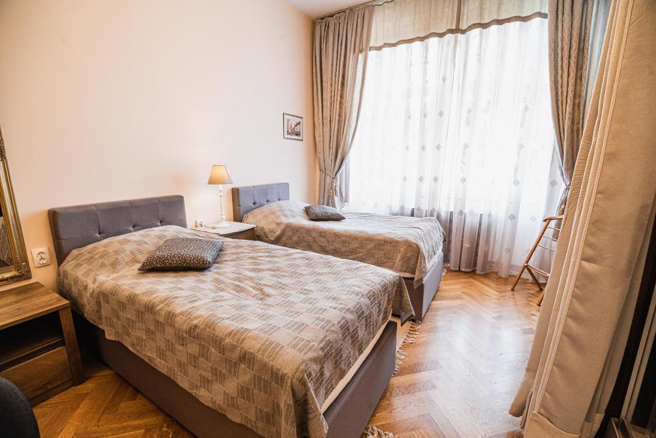 Guest House Veronika Kocevje Eksteriør bilde
