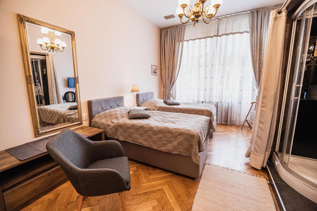 Guest House Veronika Kocevje Eksteriør bilde