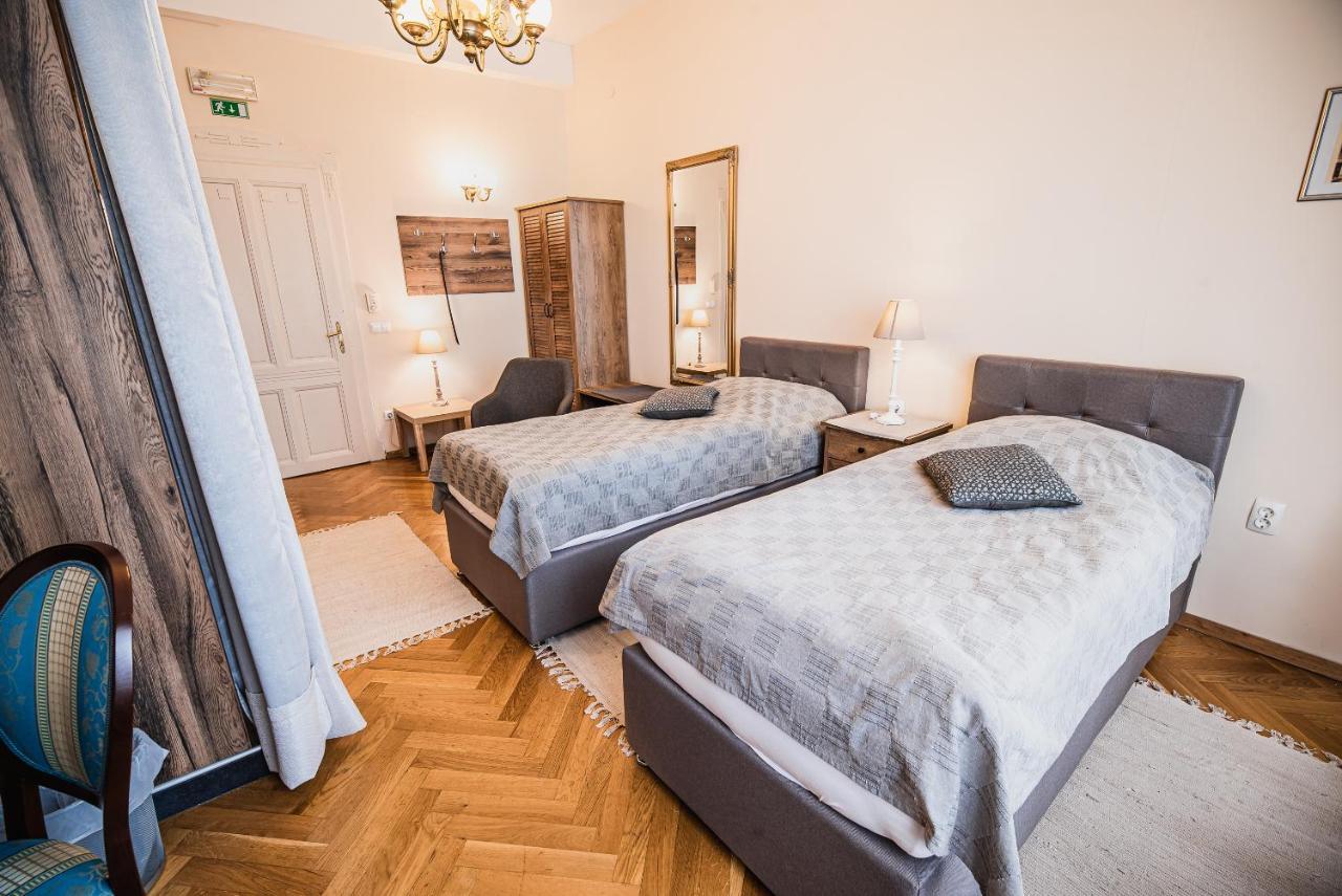 Guest House Veronika Kocevje Eksteriør bilde