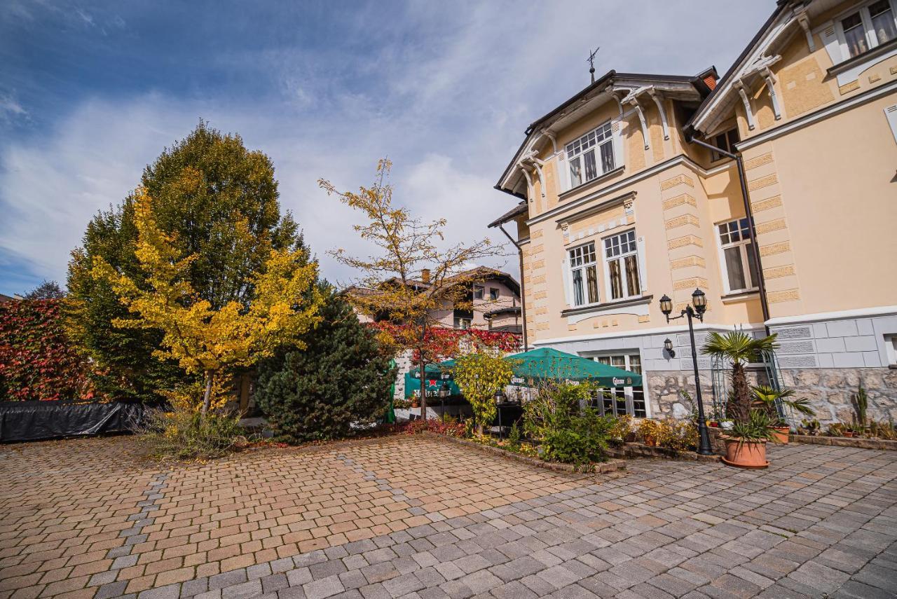 Guest House Veronika Kocevje Eksteriør bilde