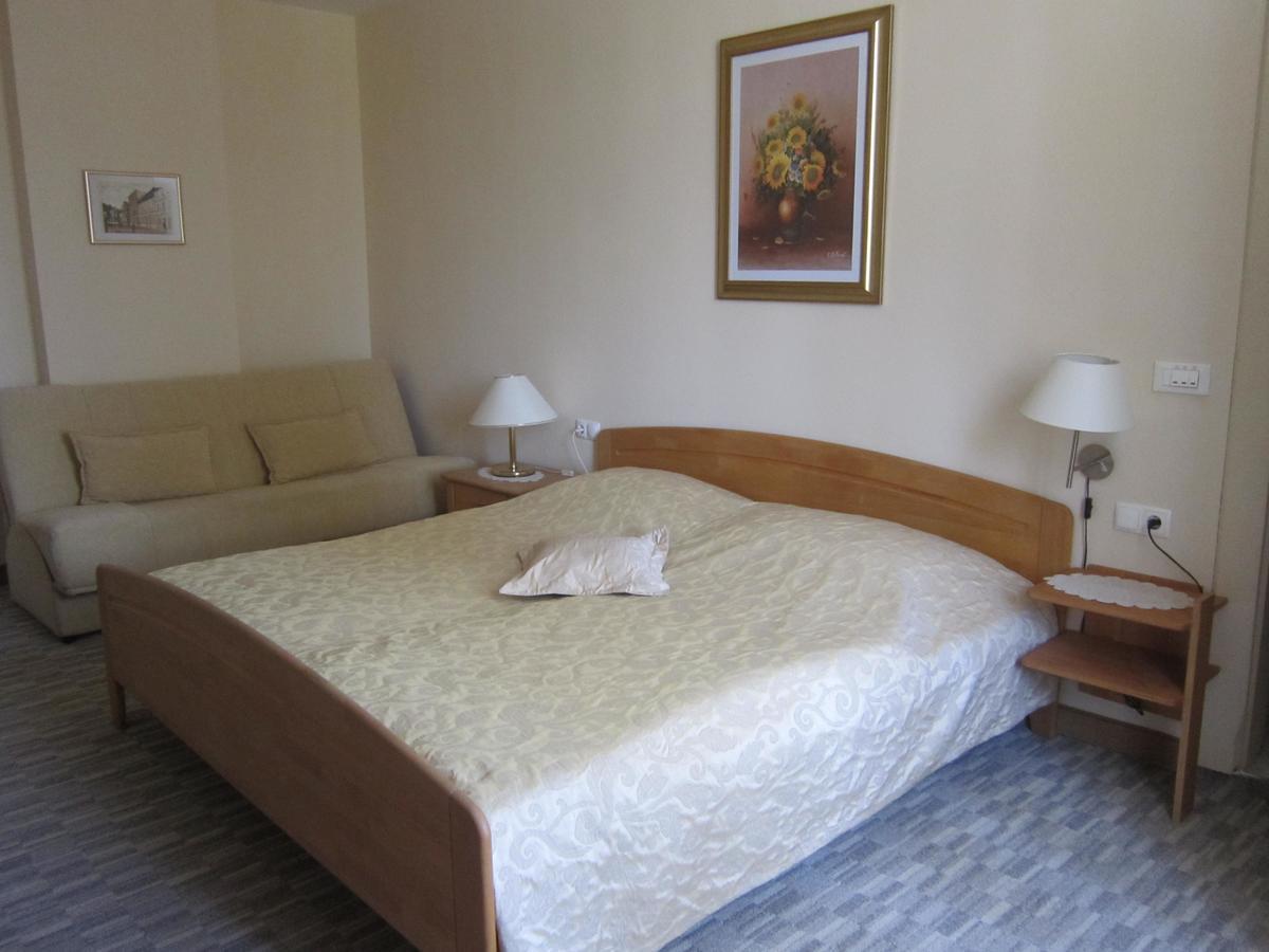 Guest House Veronika Kocevje Eksteriør bilde