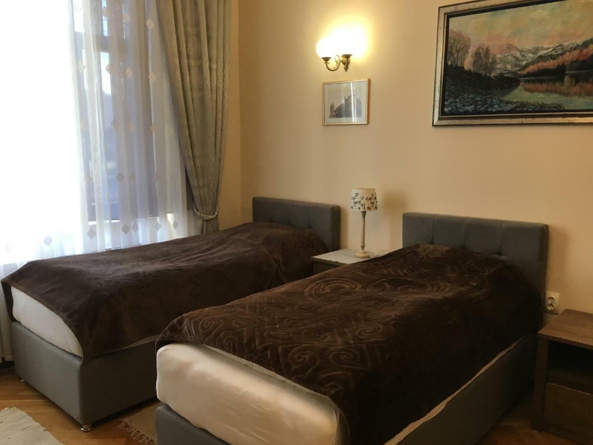 Guest House Veronika Kocevje Eksteriør bilde